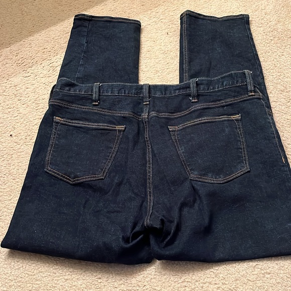 Old Navy Slim built-in flex Jeans, 40x32 - Picture 4 of 4